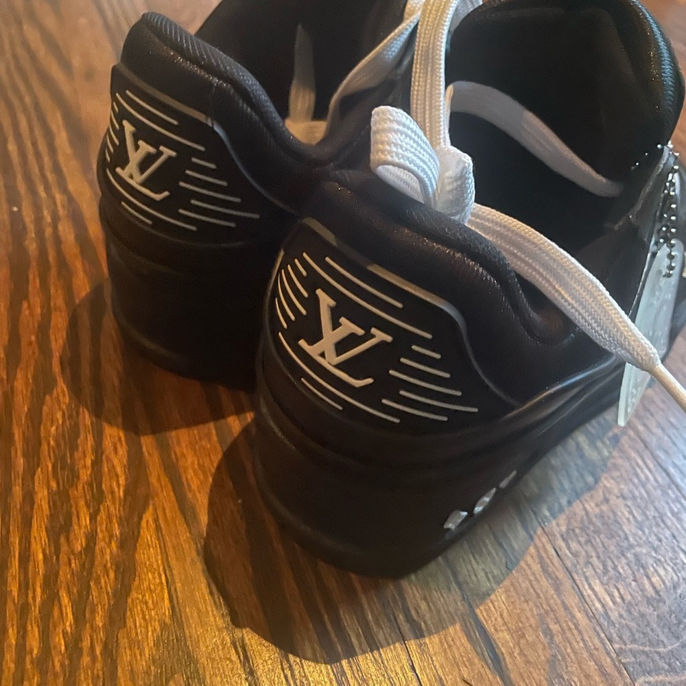 Louis Vuitton Black and White Sneakers - Picture 3 of 7